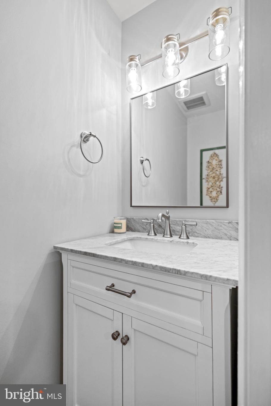 2512 S Arlington Mill Dr #5