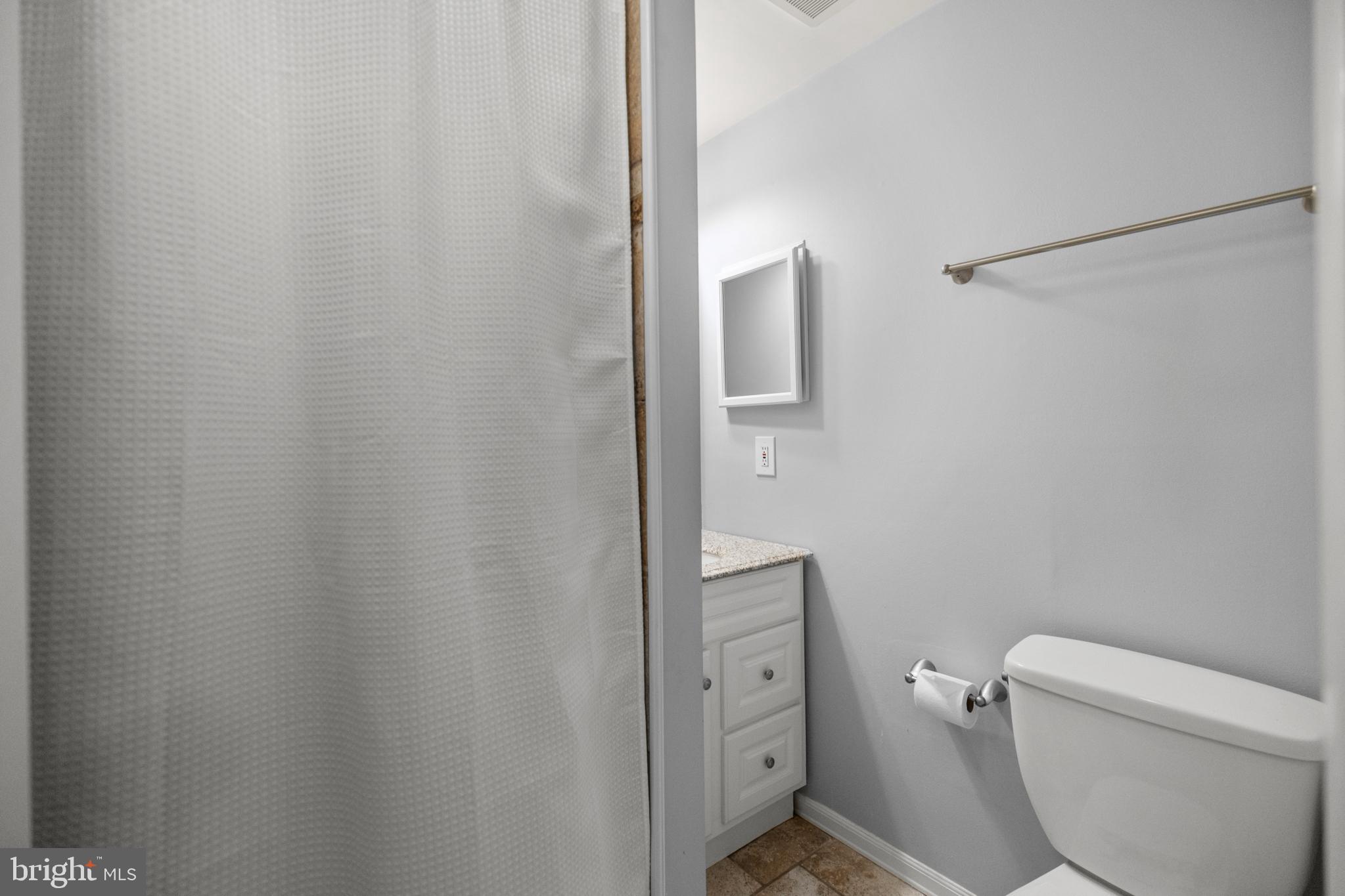 2512 S Arlington Mill Dr #5