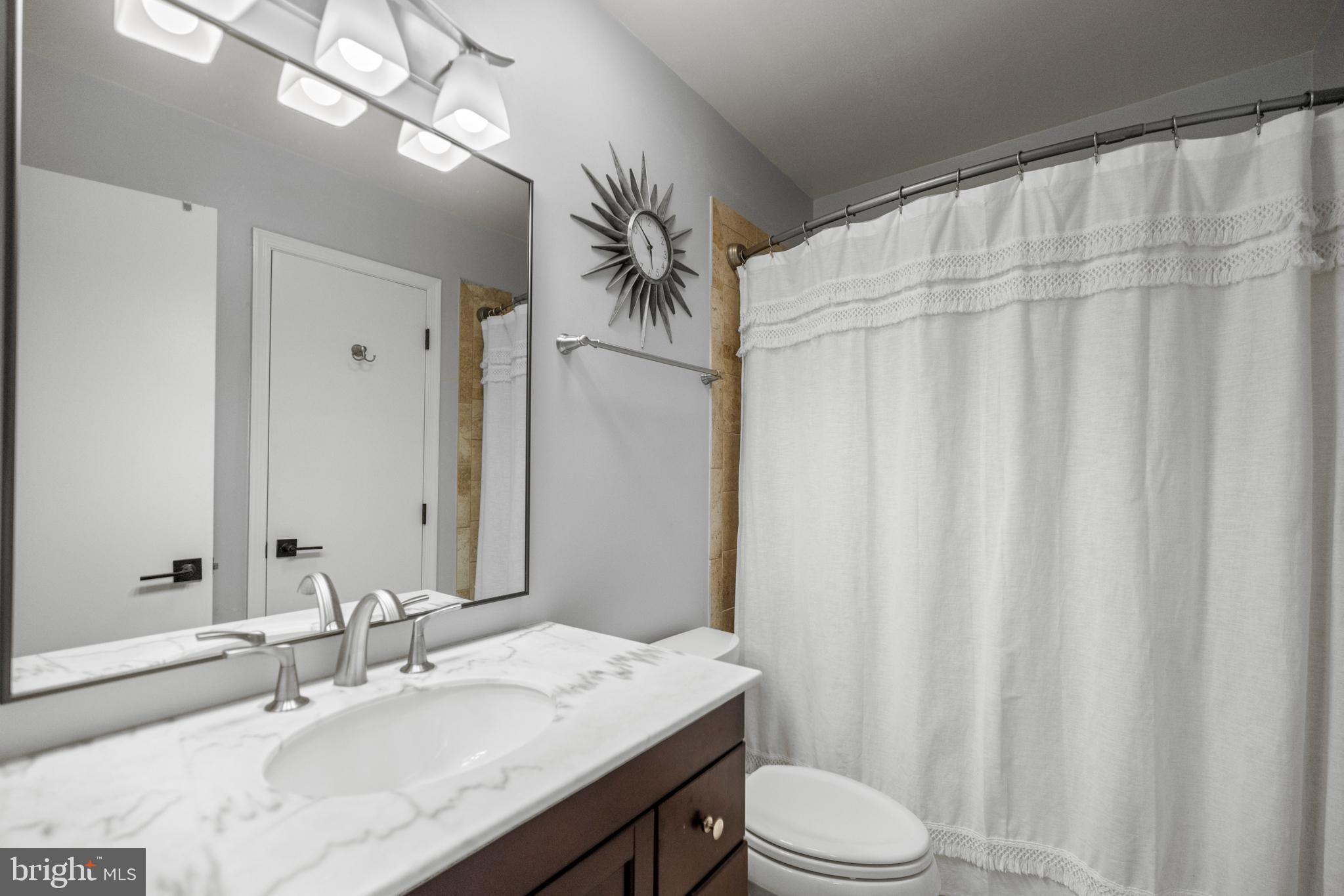 2512 S Arlington Mill Dr #5