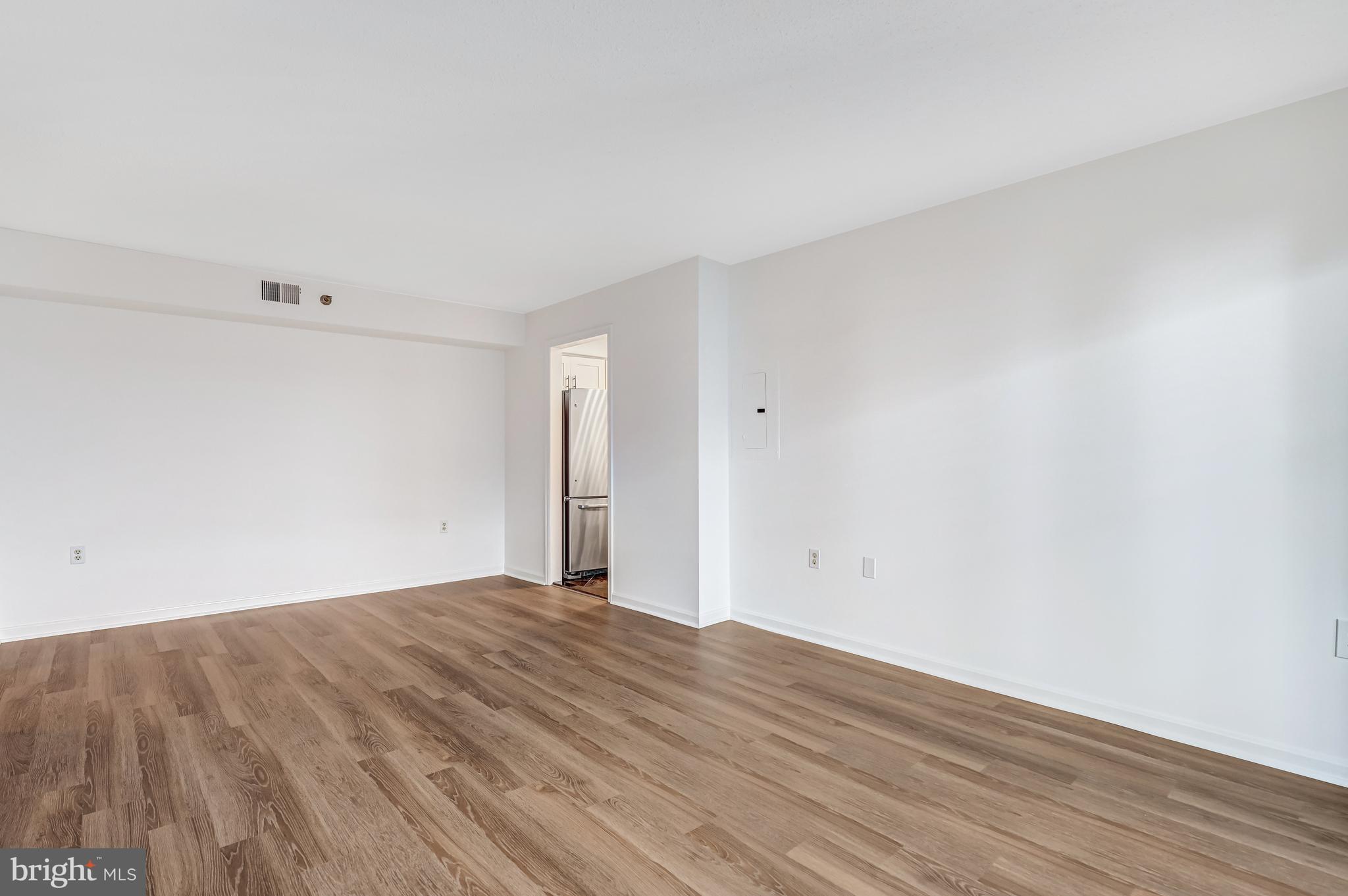 1301 N COURTHOUSE ROAD 705