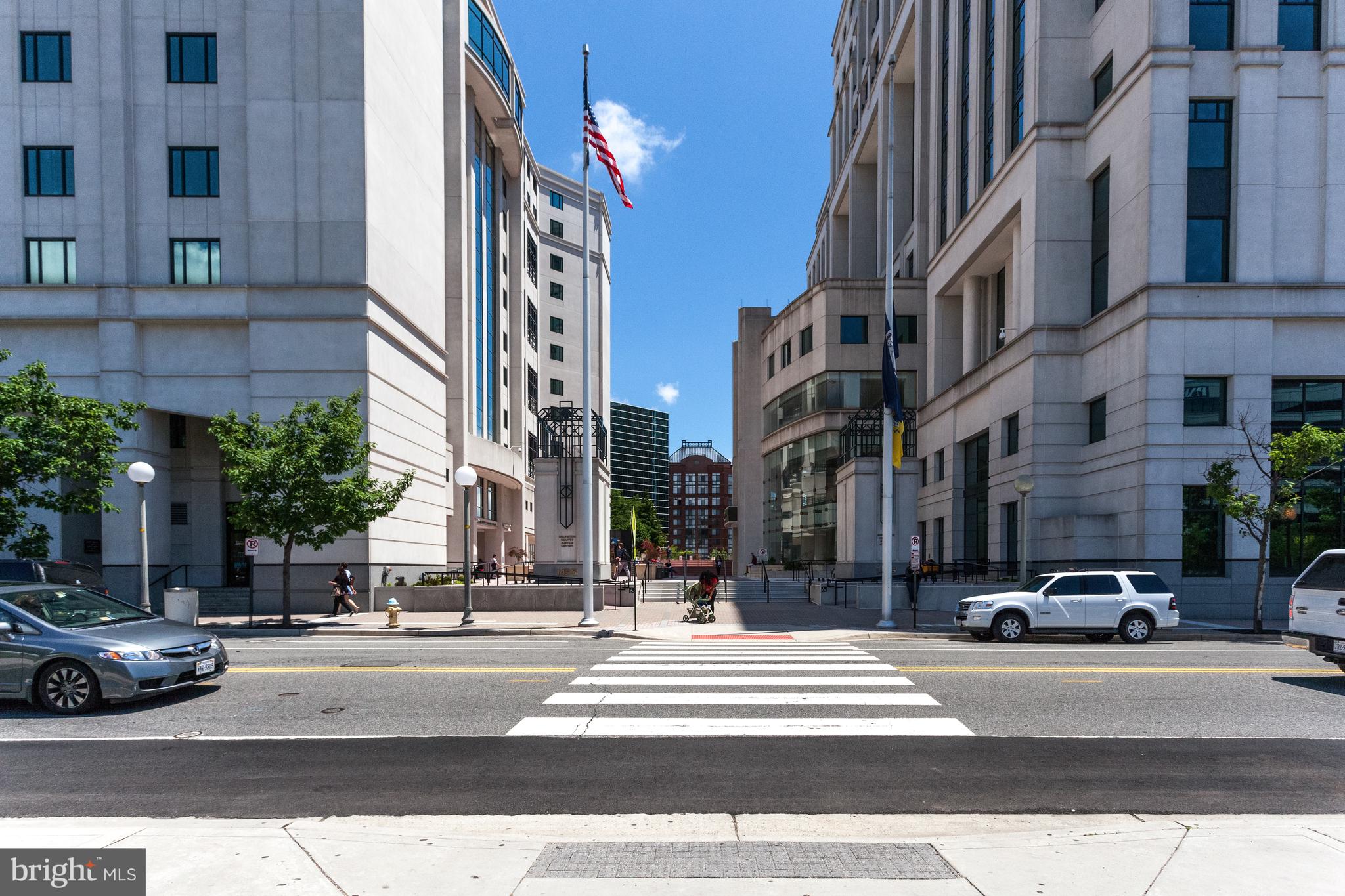 1301 N COURTHOUSE ROAD 705