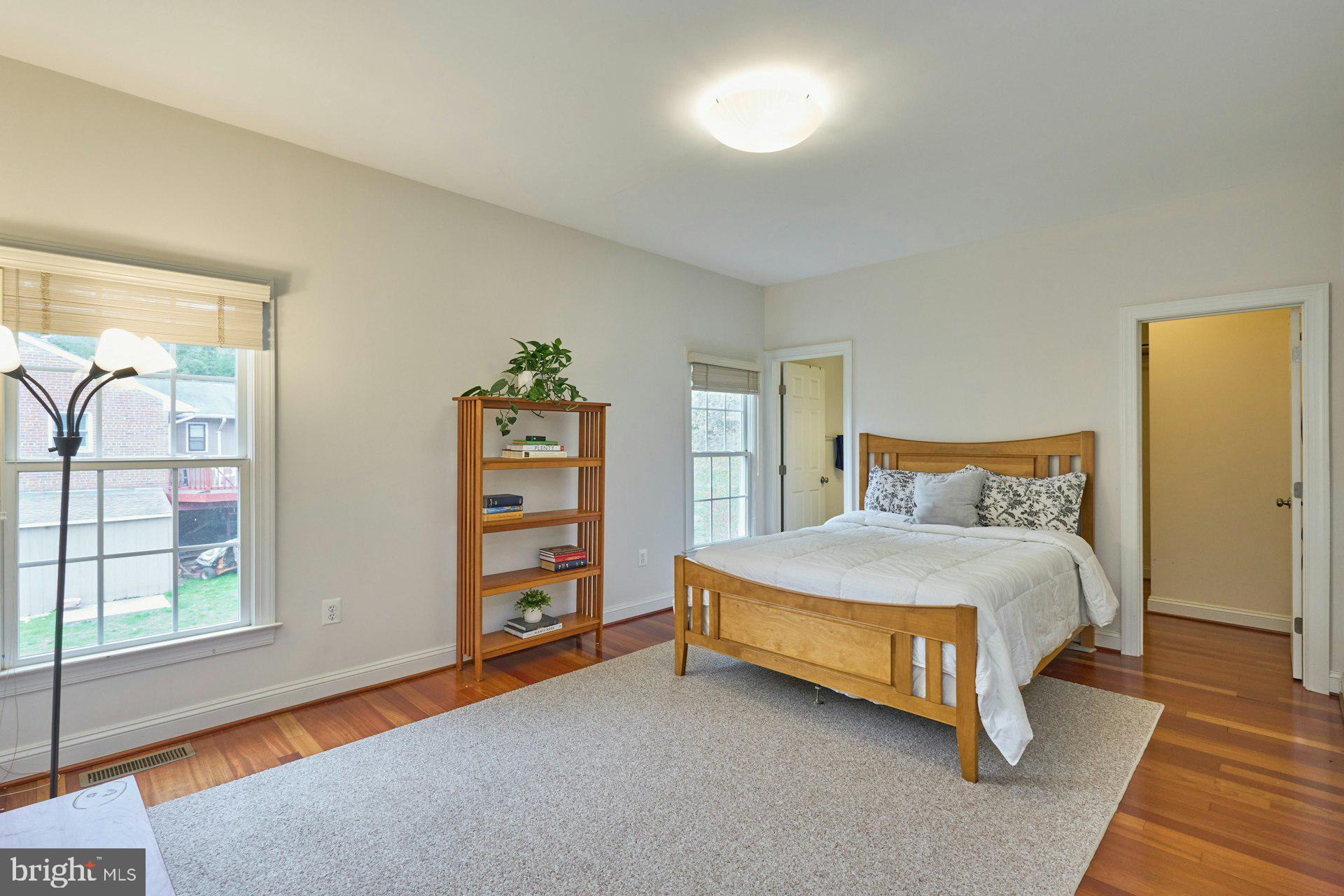 2220 Grayson Pl
