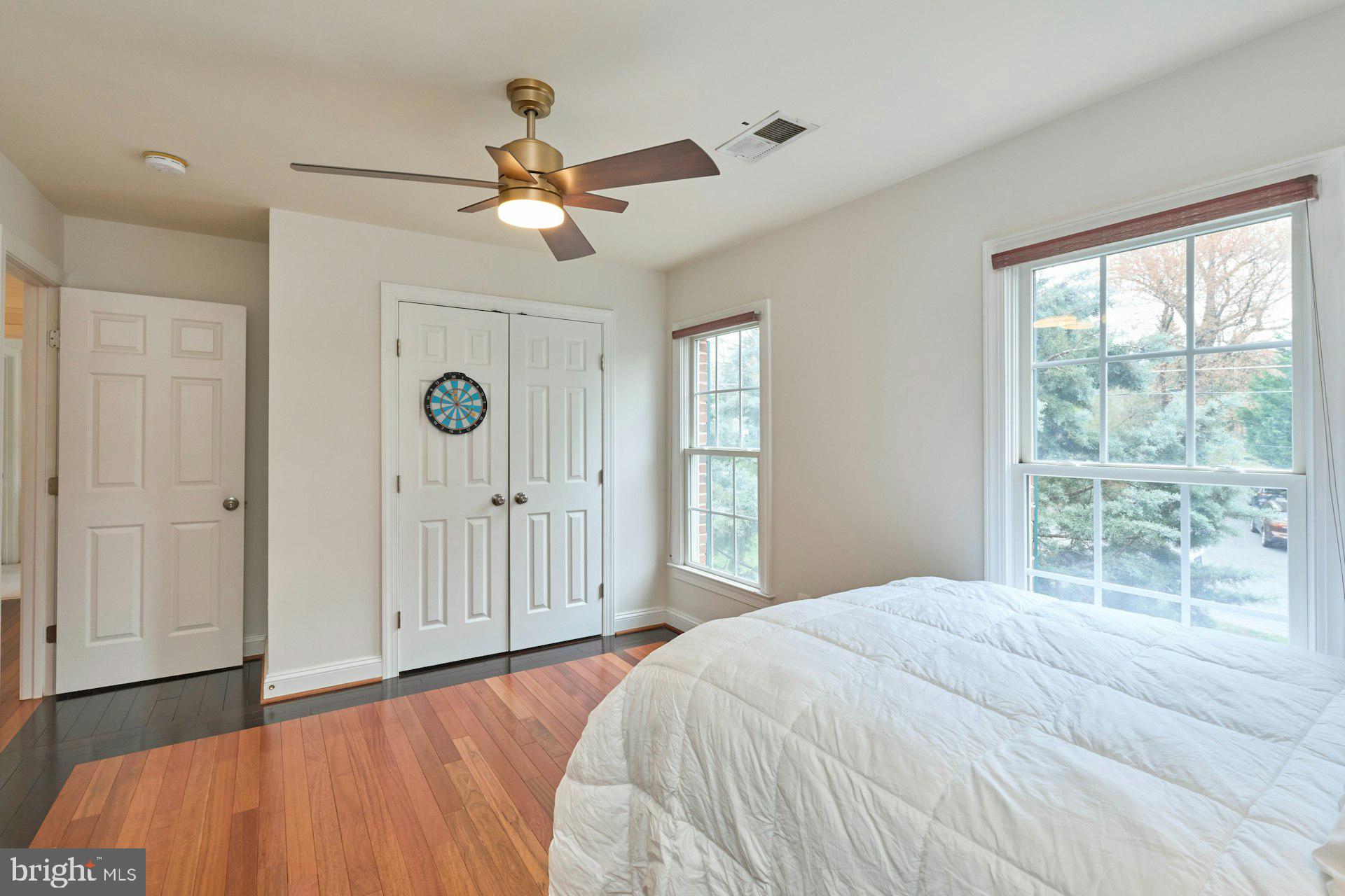 2220 Grayson Pl
