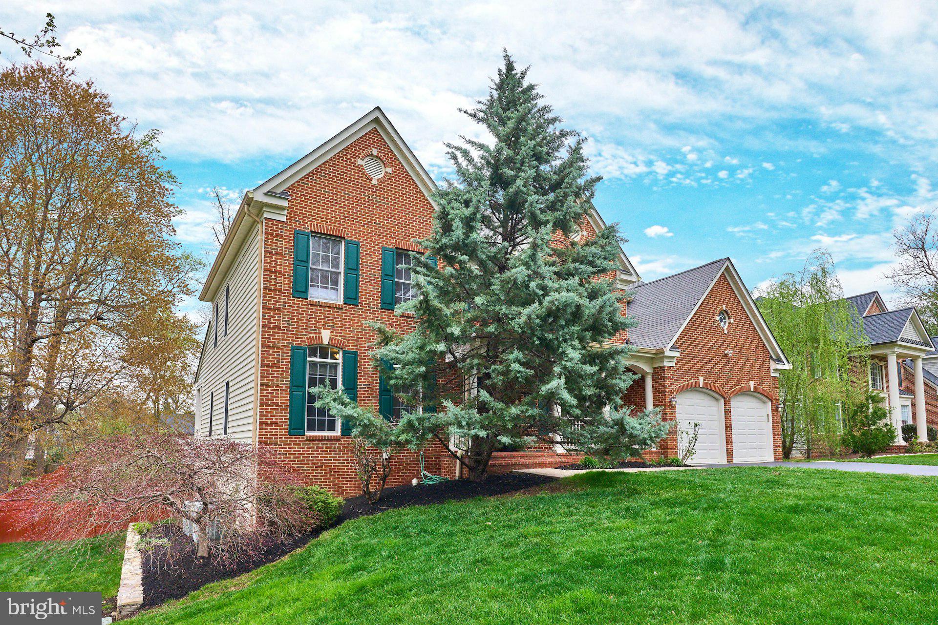 2220 Grayson Pl