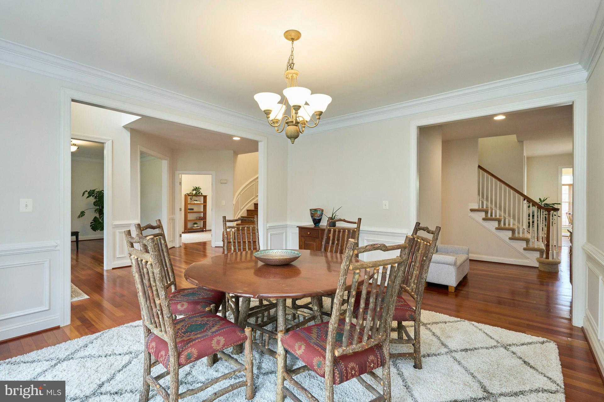 2220 Grayson Pl