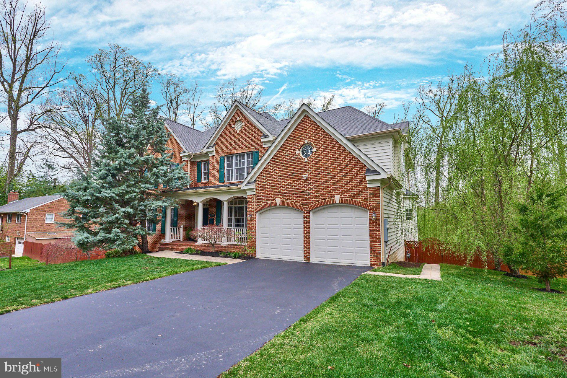 2220 Grayson Pl