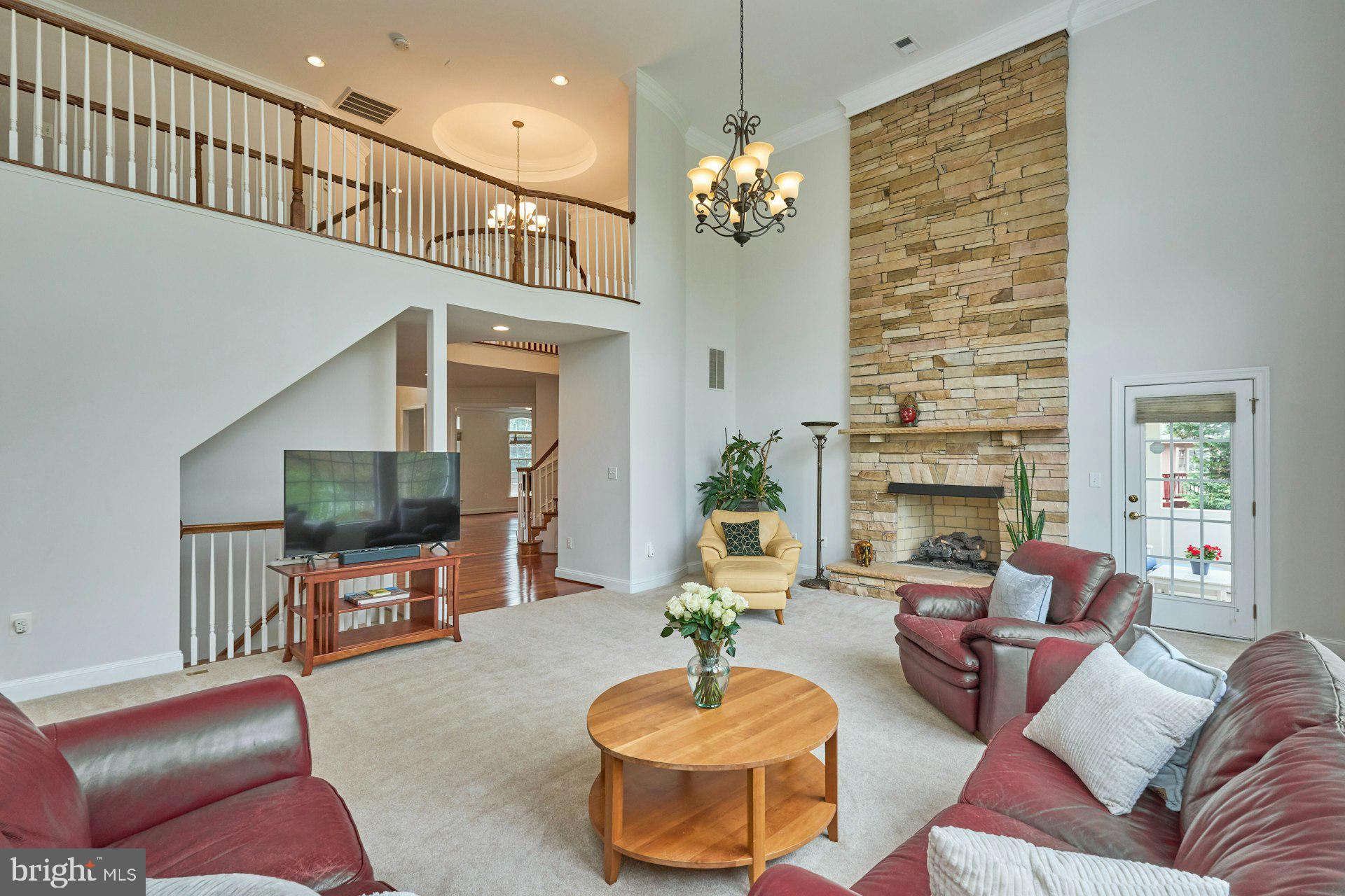 2220 Grayson Pl