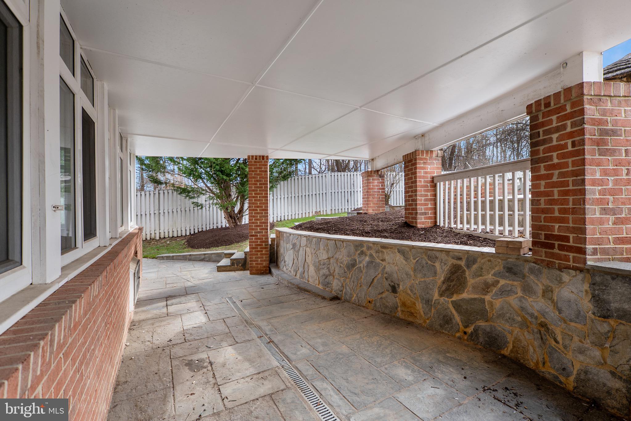 6462 HONEY TREE COURT