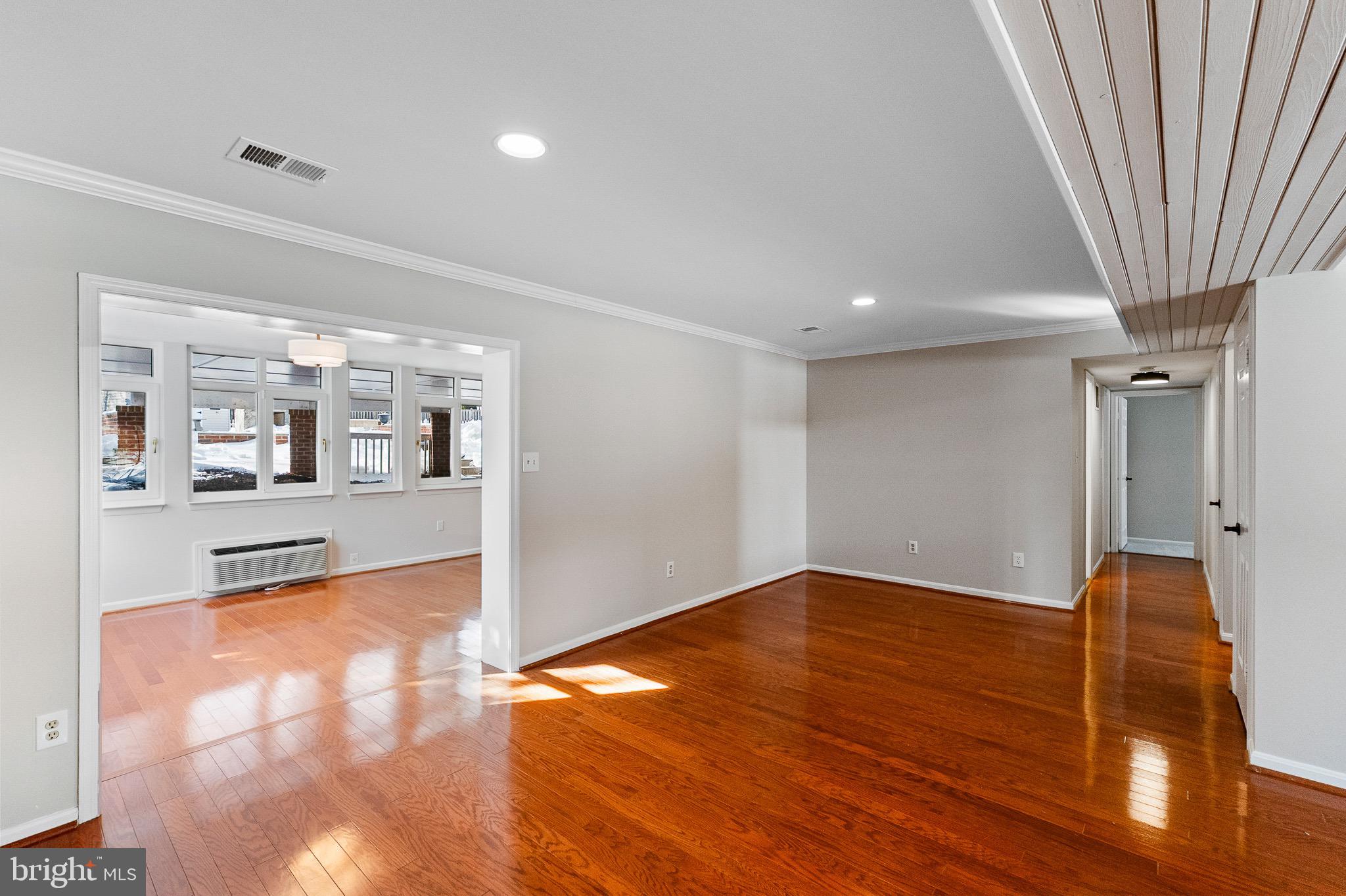 6462 HONEY TREE COURT