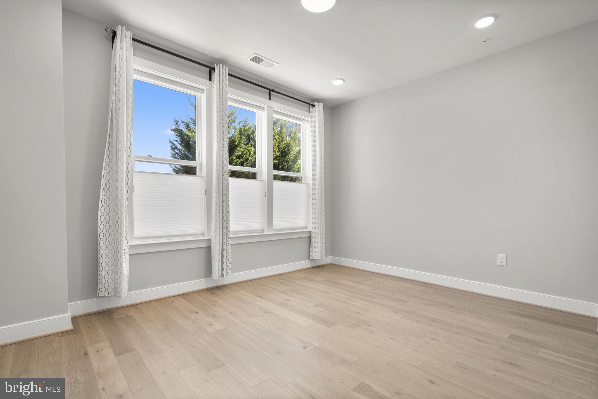 11200 RESTON STATION BOULEVARD 208