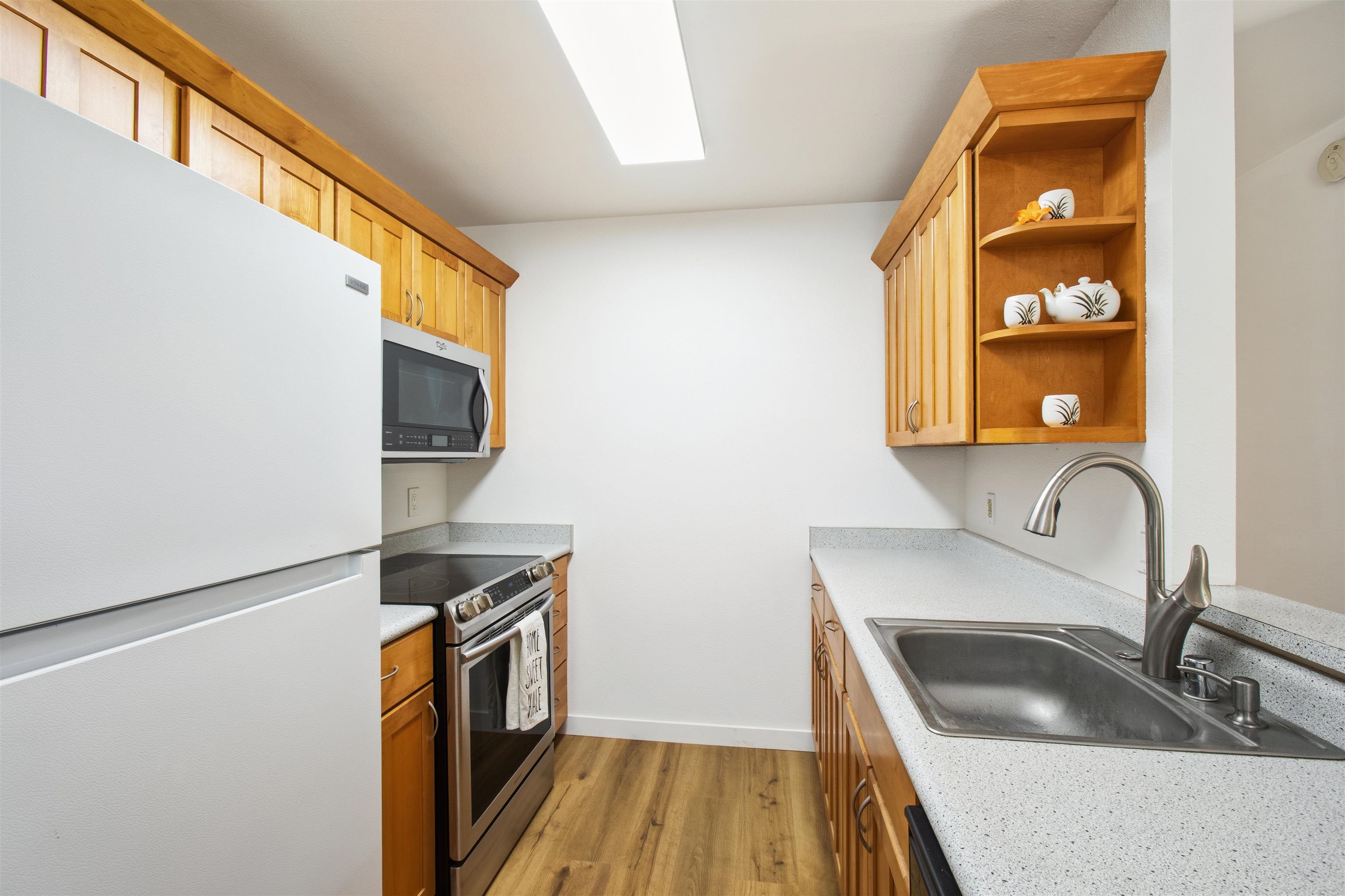 160 KEONEKAI Rd Unit: 7201