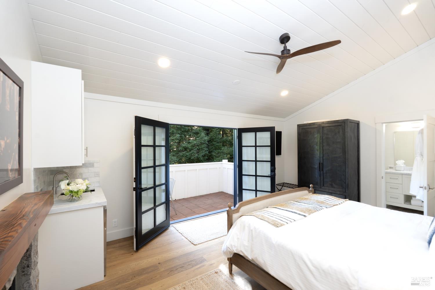 7433 Saint Helena Hwy