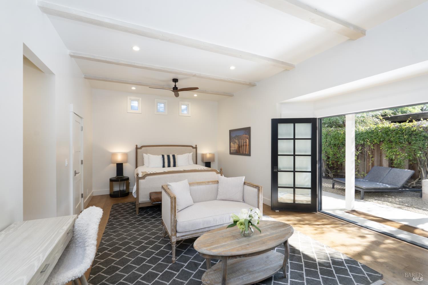 7433 Saint Helena Hwy