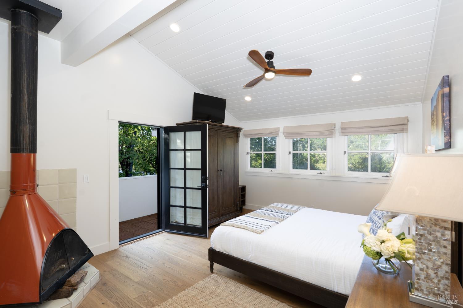 7433 Saint Helena Hwy