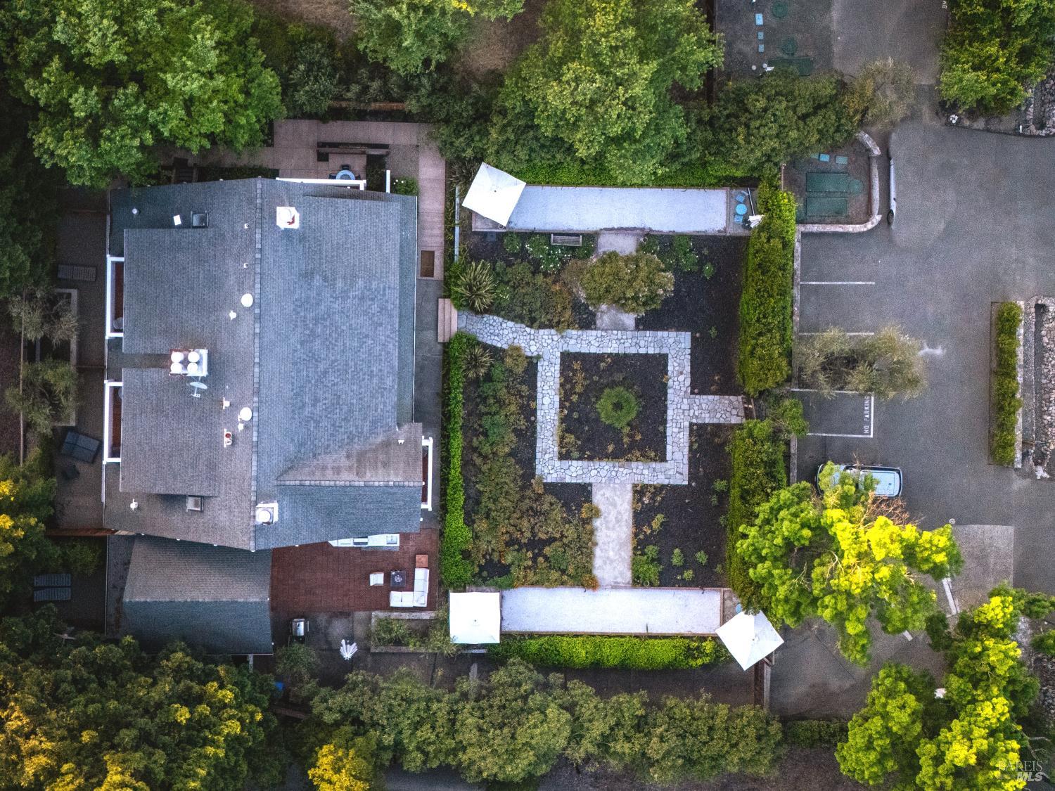 7433 Saint Helena Hwy