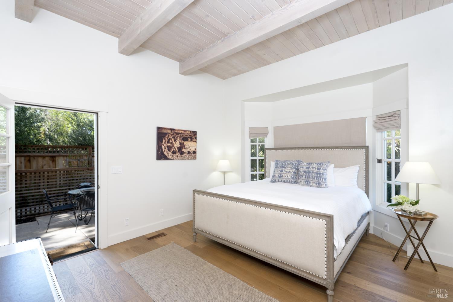 7433 Saint Helena Hwy