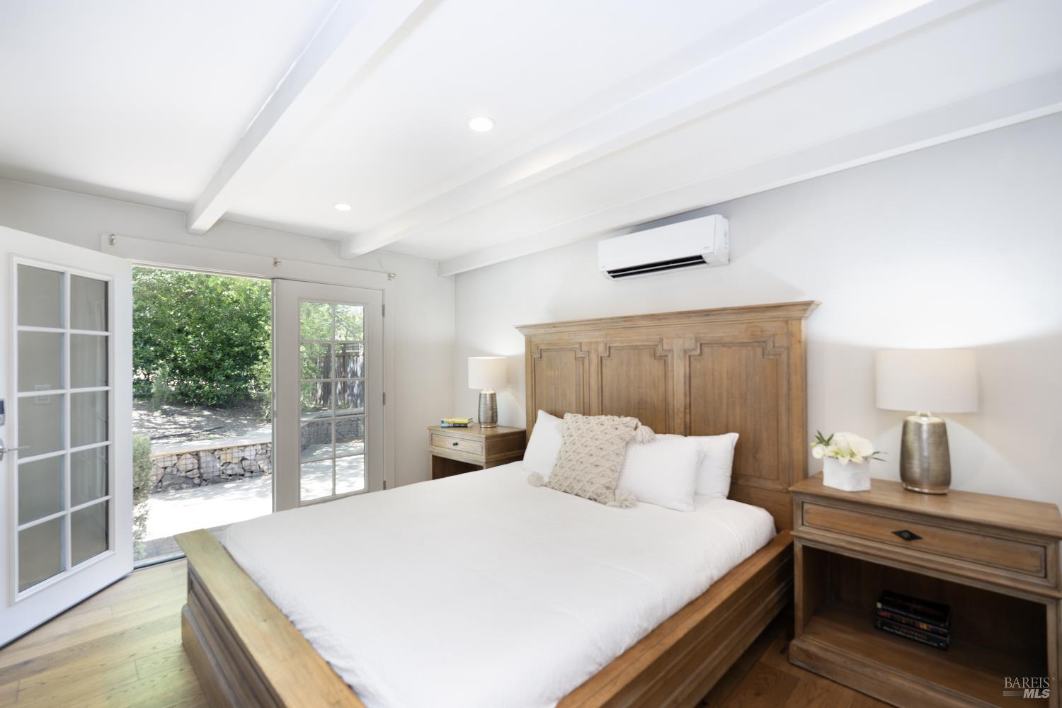 7435 Saint Helena Hwy