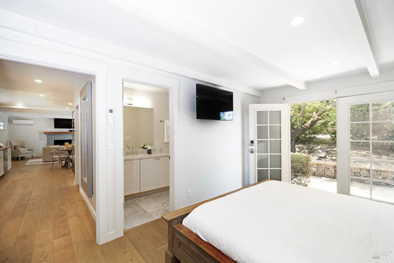 7435 Saint Helena Hwy