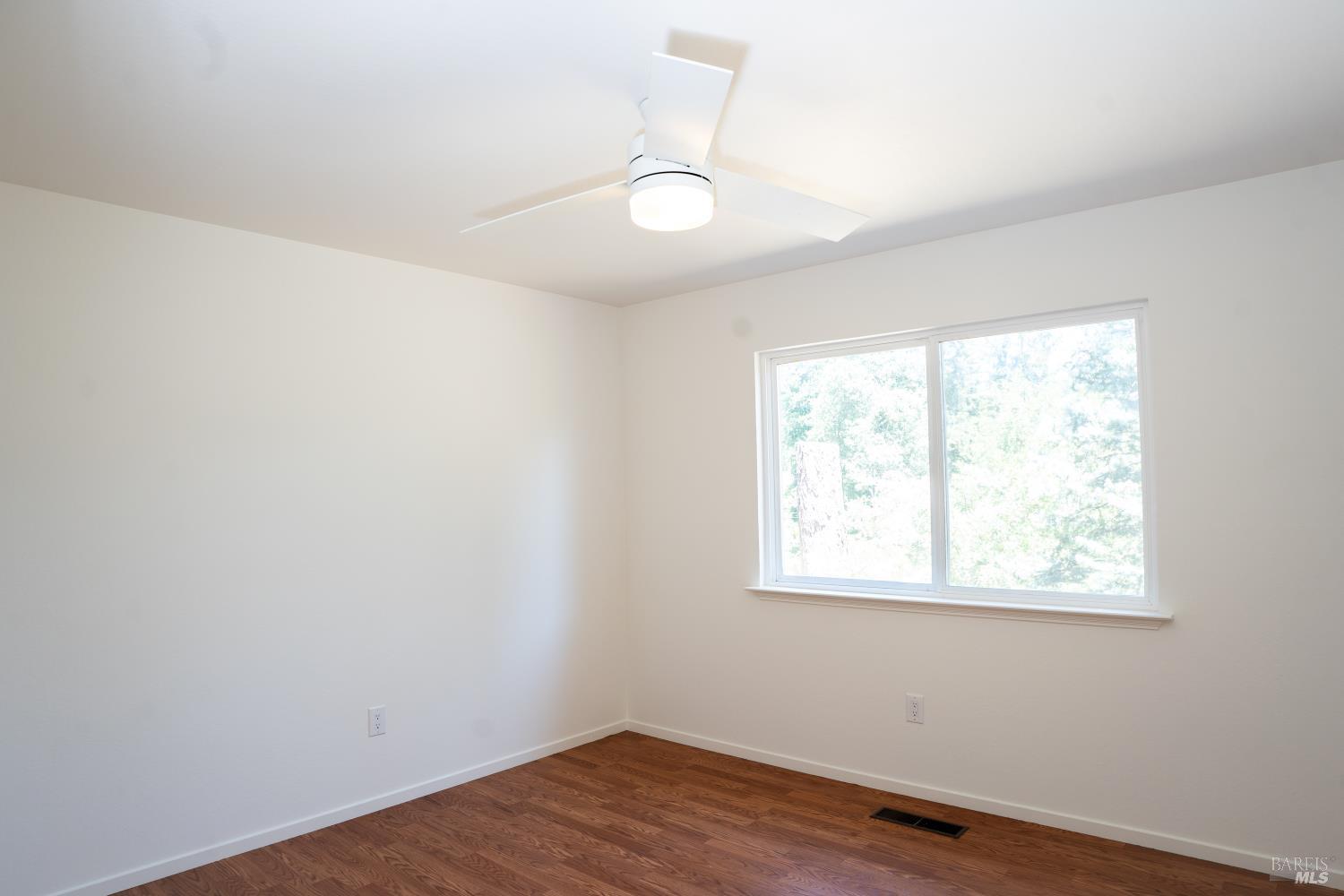 120 Cold Springs Rd
