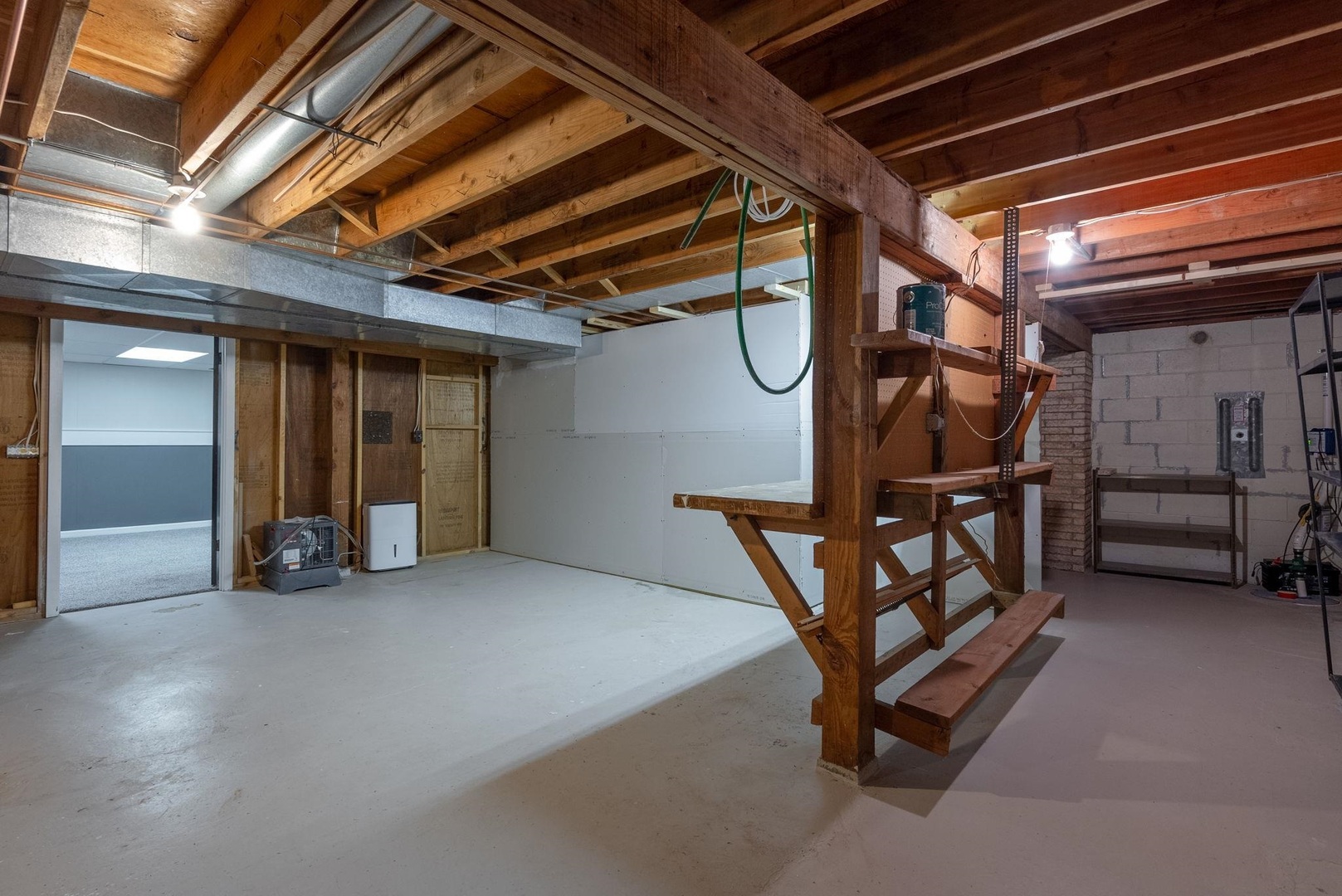 3816 Woodland Court