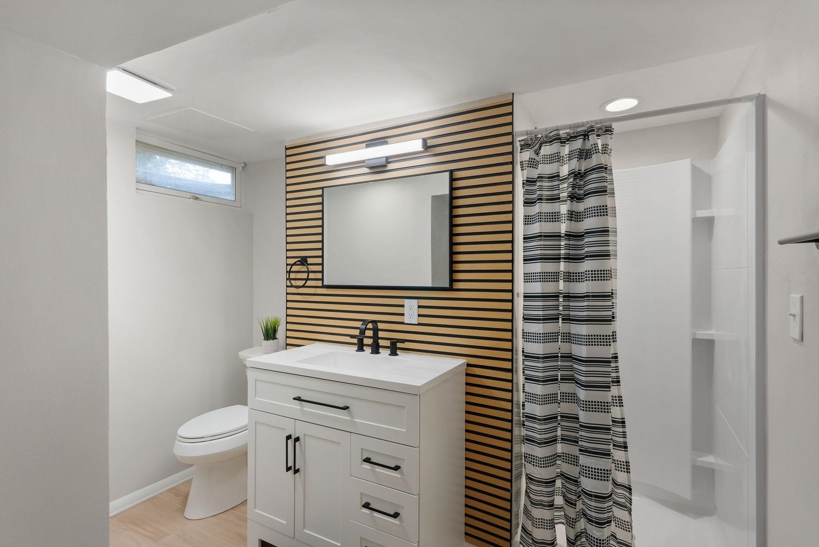 3816 Woodland Court