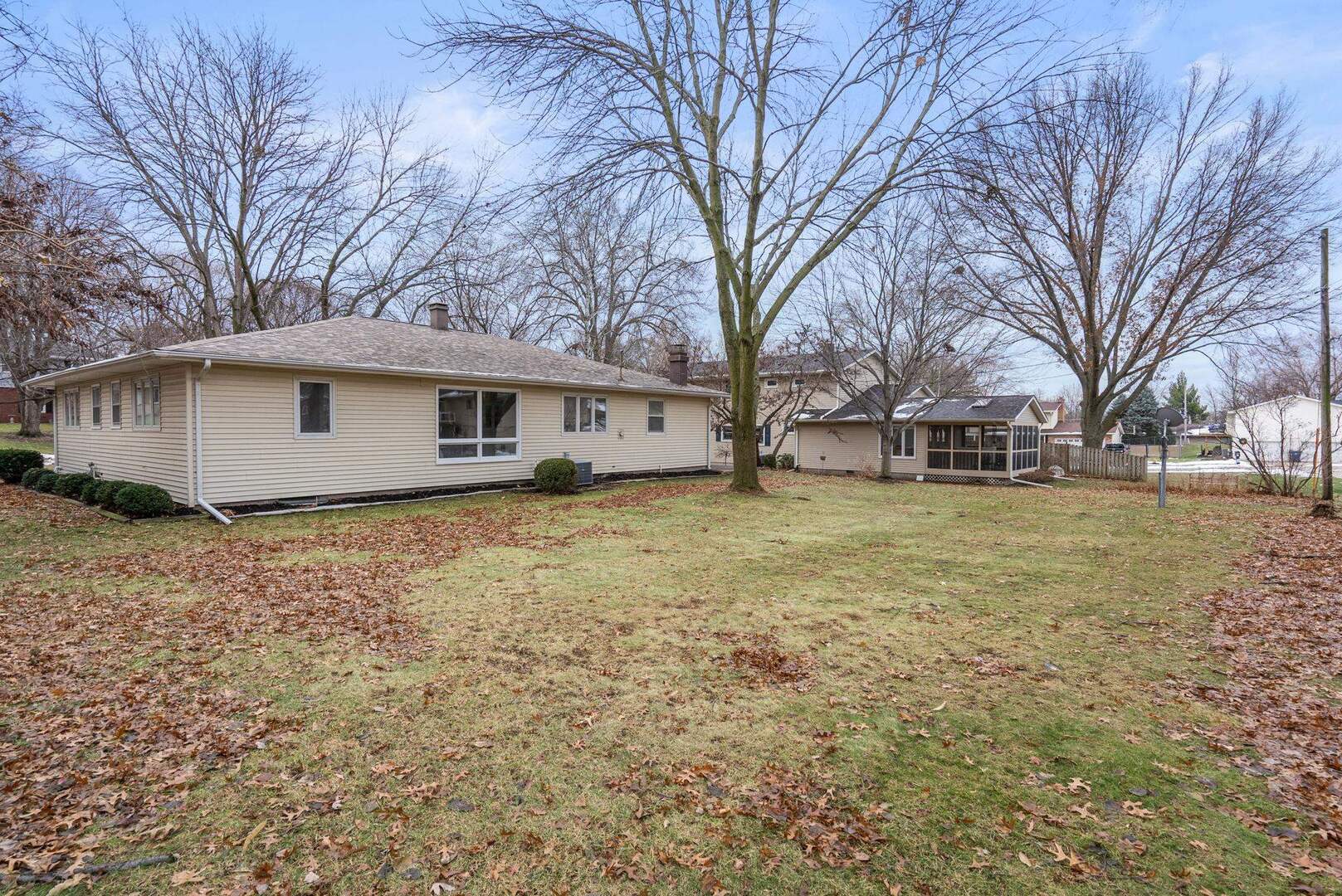3816 Woodland Court