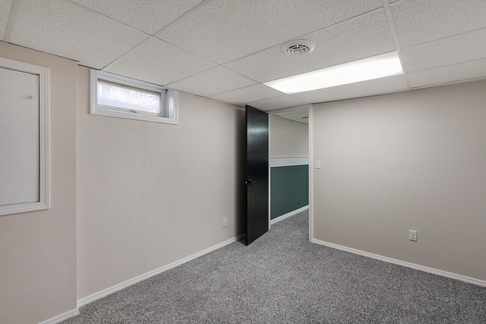 3816 Woodland Court