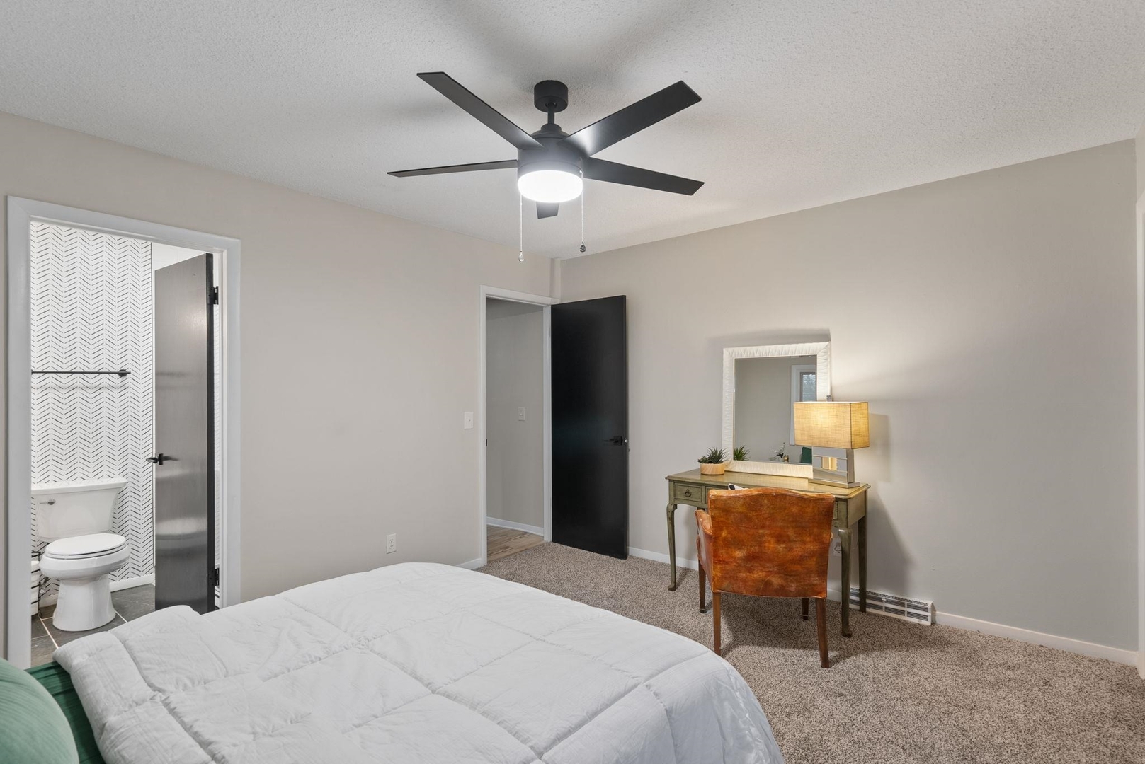 3816 Woodland Court
