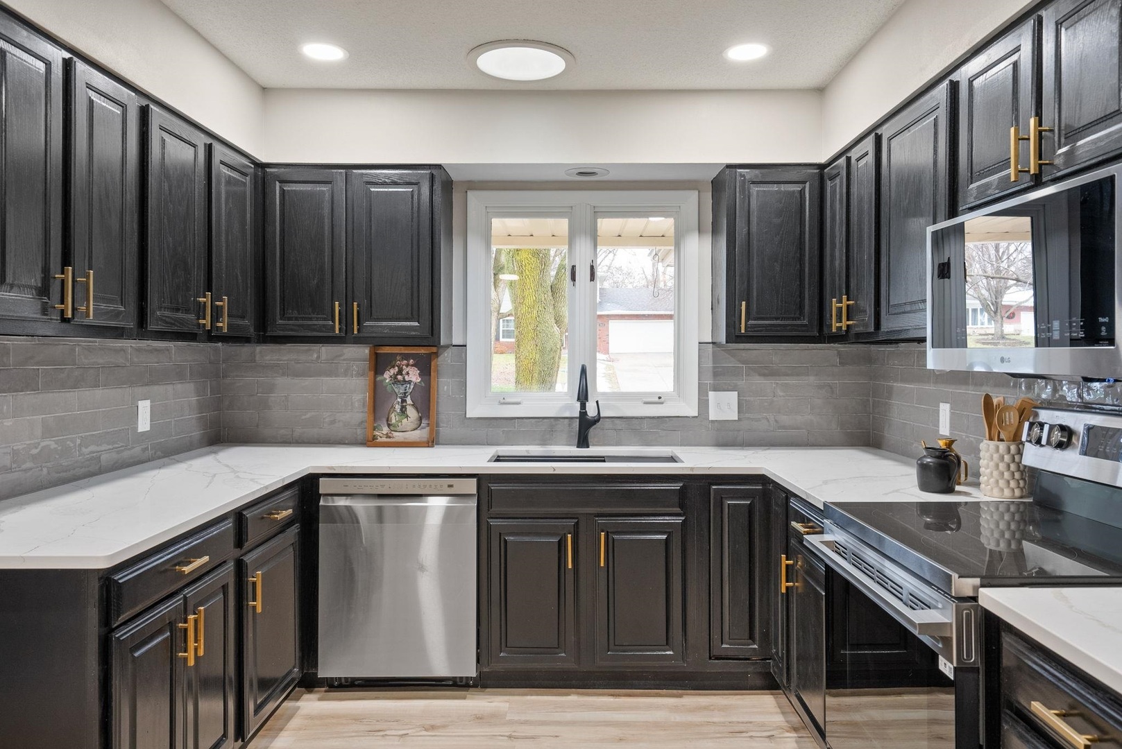 3816 Woodland Court