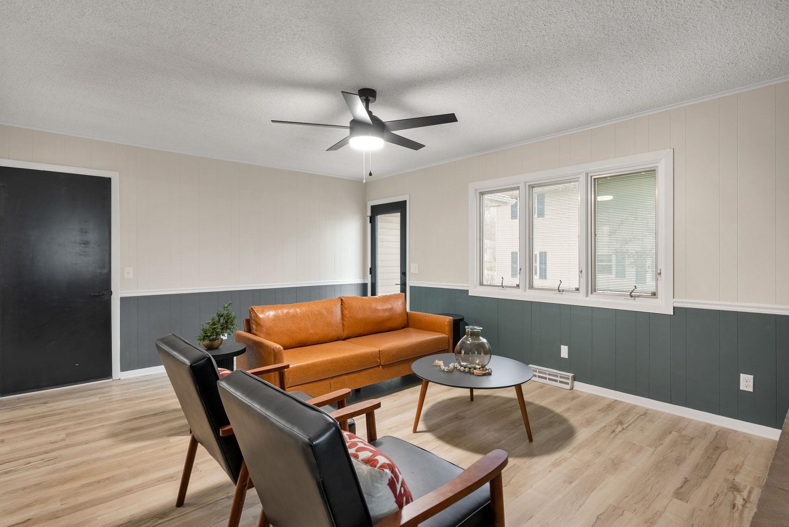 3816 Woodland Court