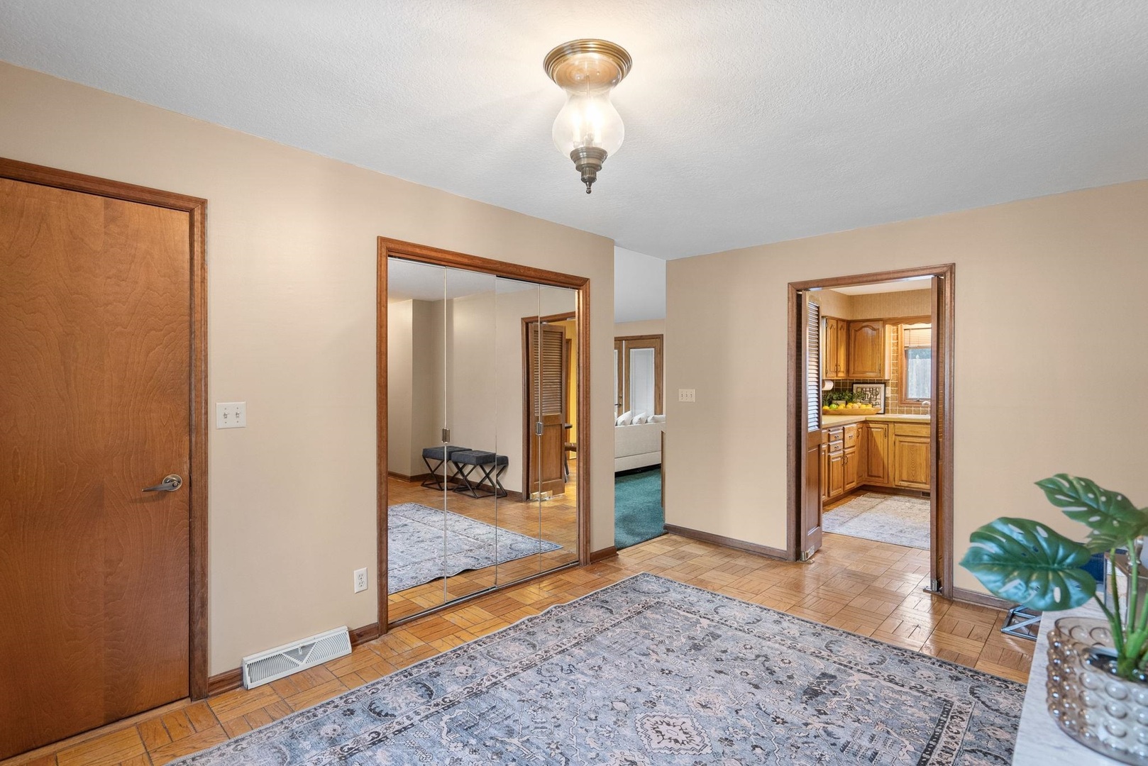 1818 Westminster Circle
