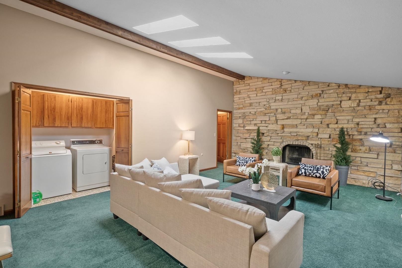 1818 Westminster Circle