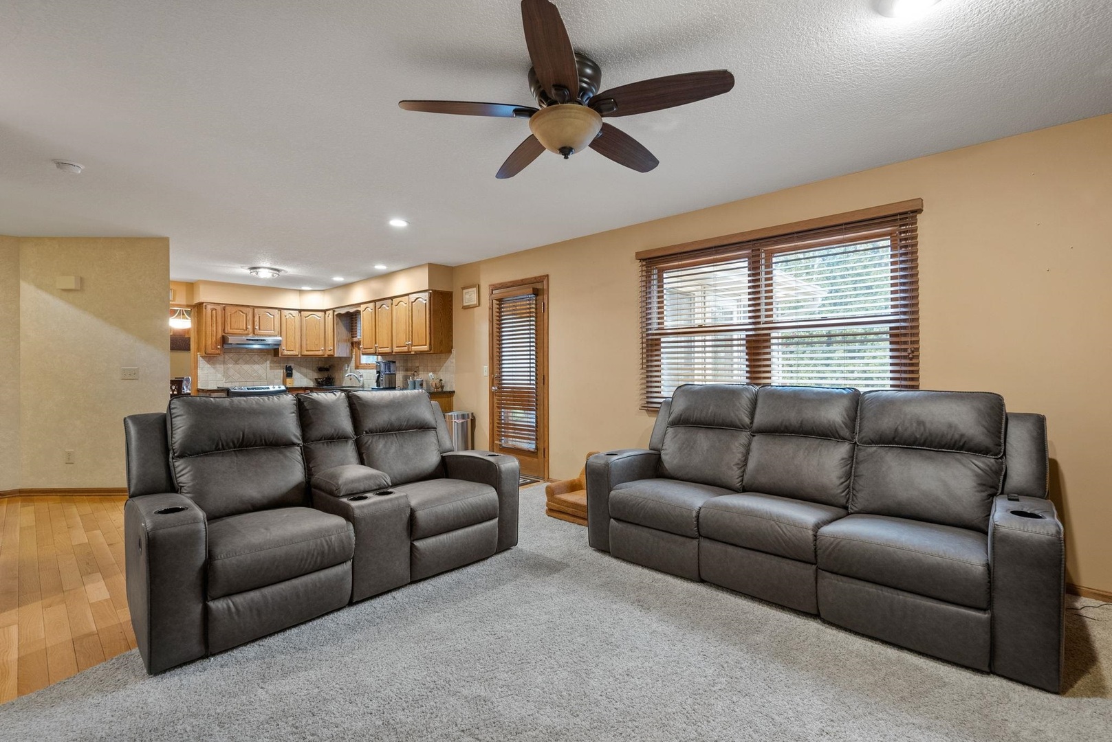 2328 Hunter Road