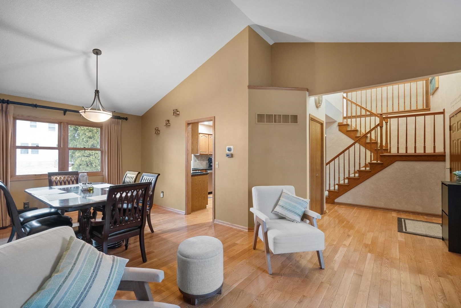 2328 Hunter Road