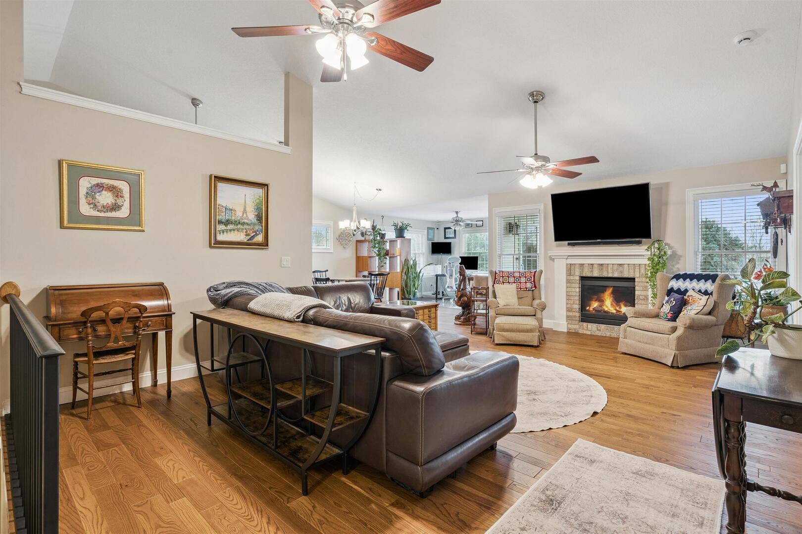 2631 E 57th Court