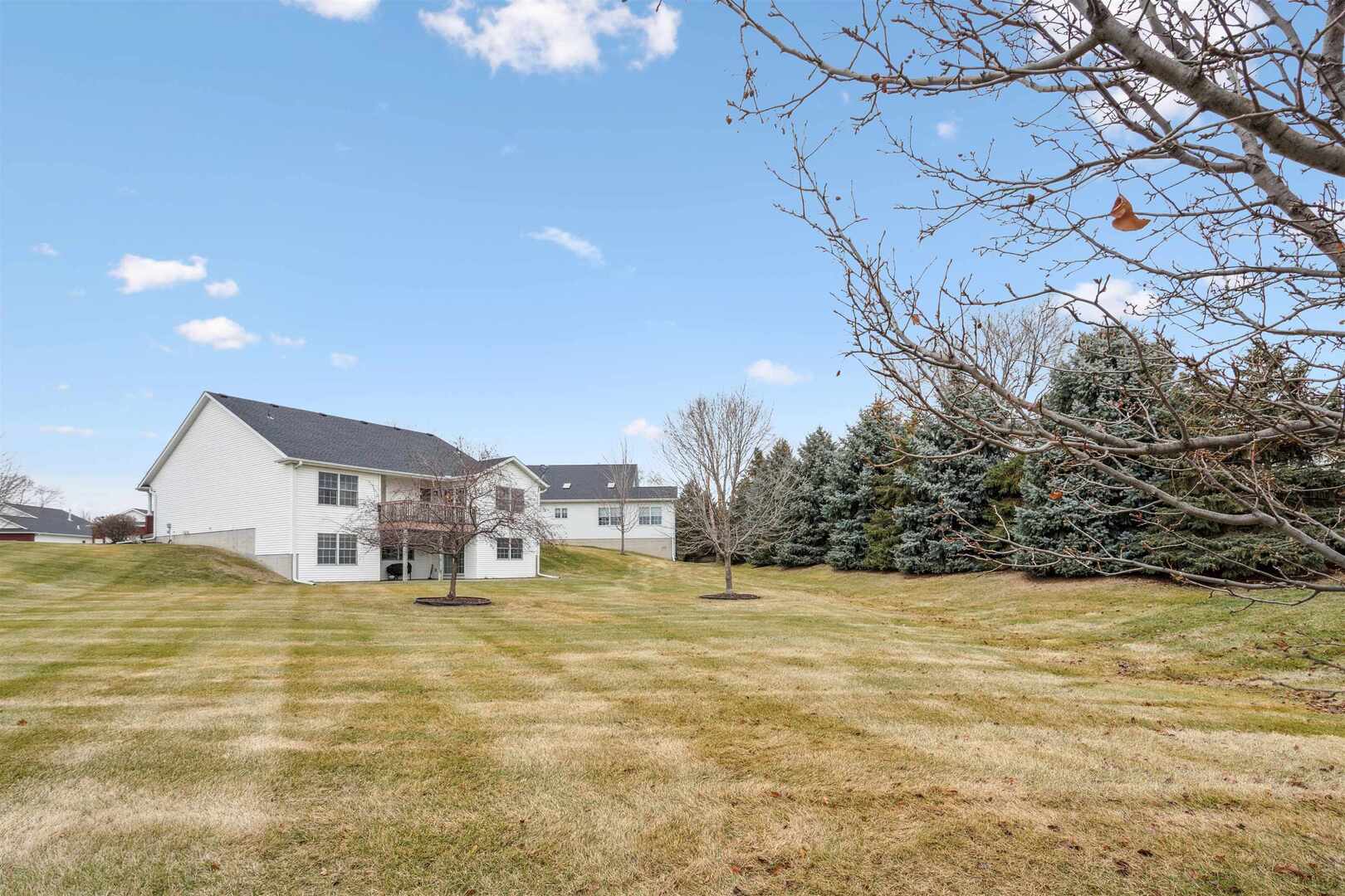 2631 E 57th Court