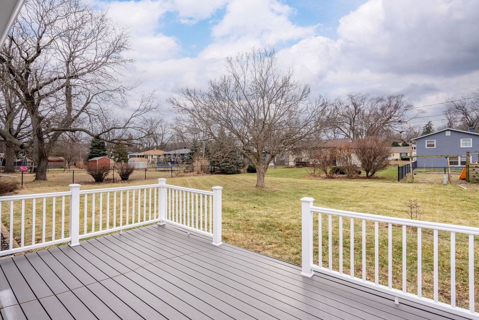 2615 E 28th Court
