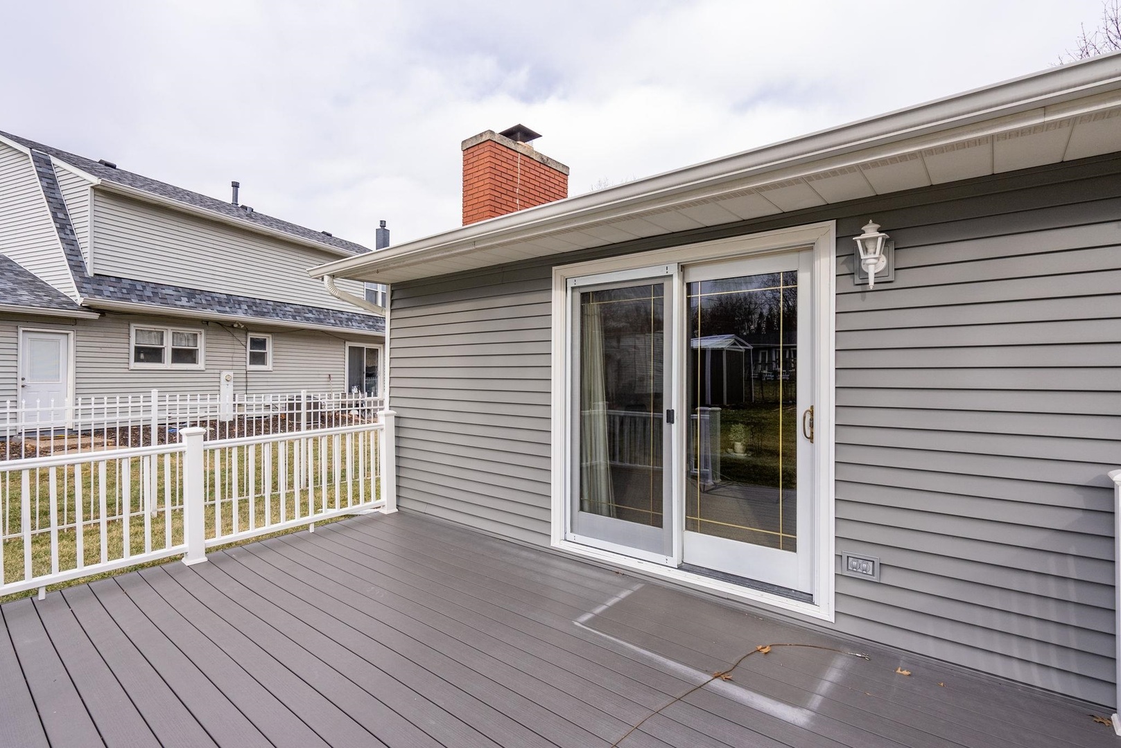 2615 E 28th Court