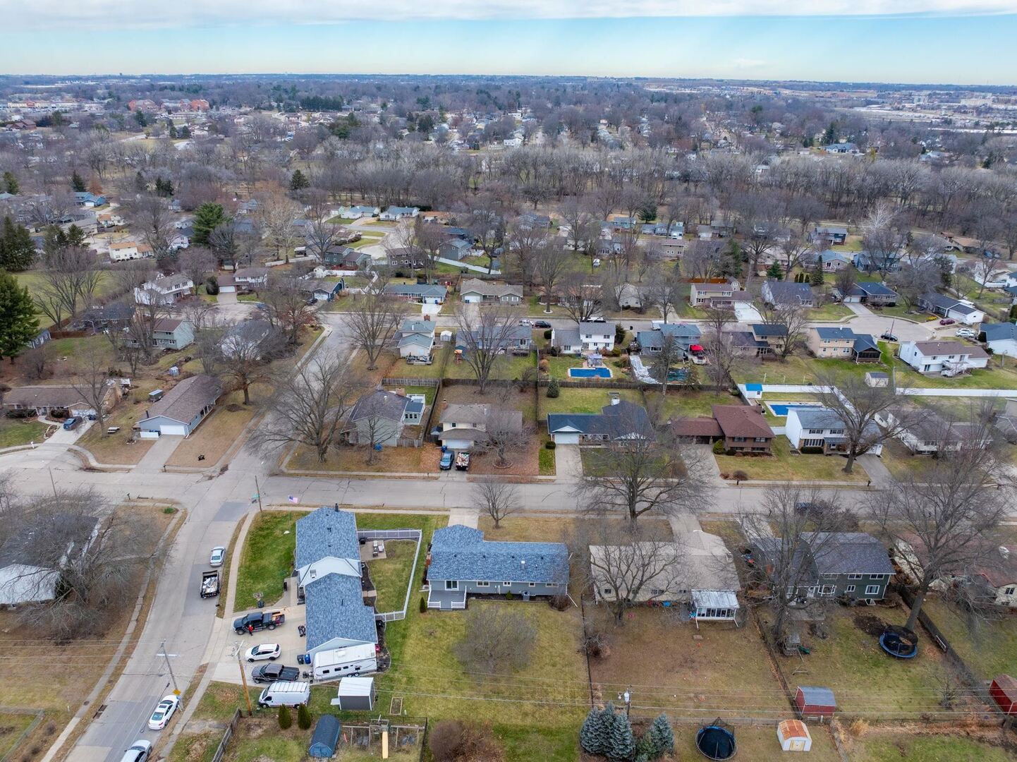 2615 E 28th Court
