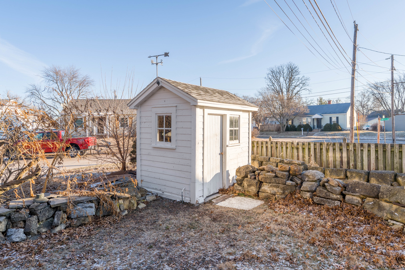 1910 W Pleasant Street