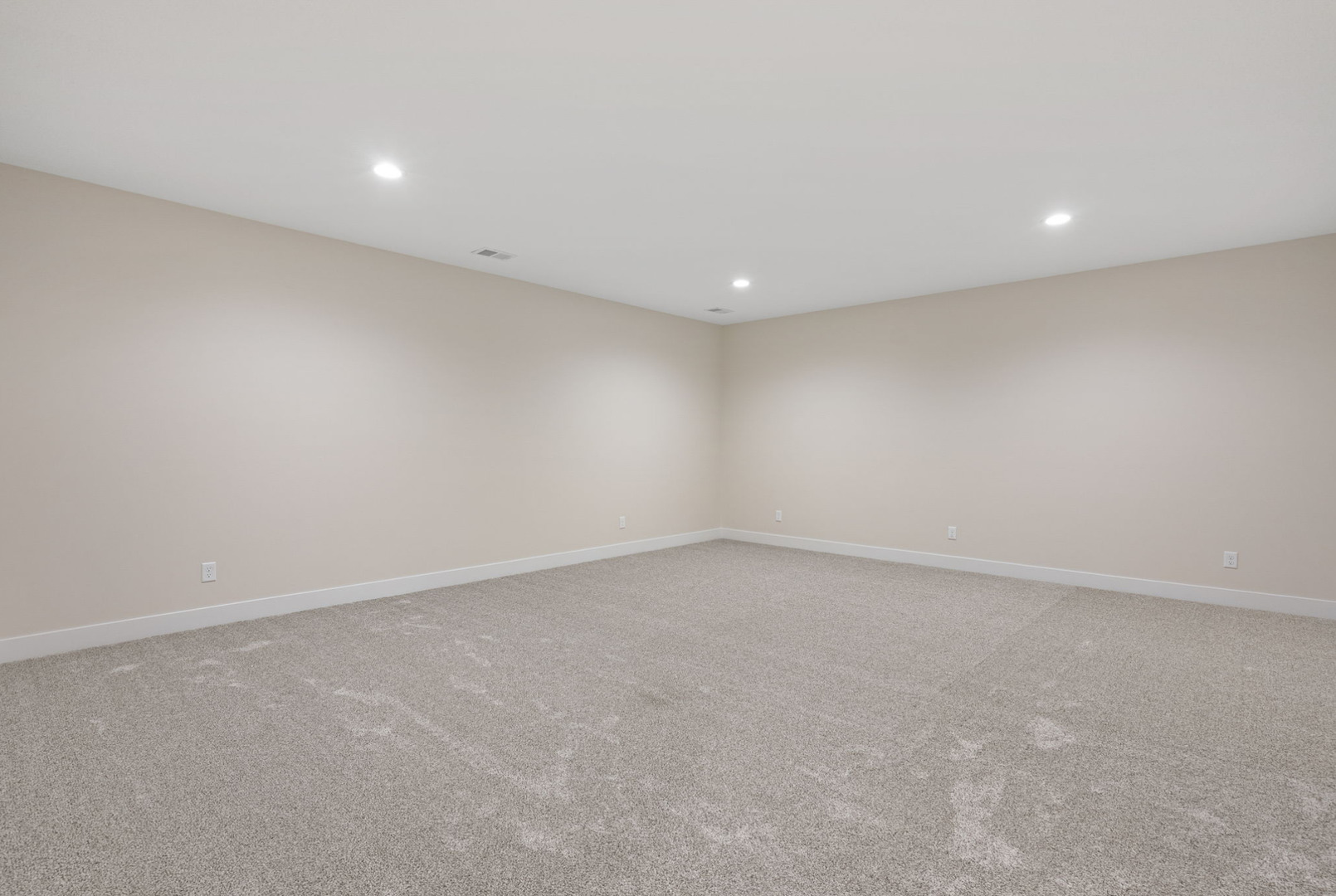6 FRANK Court