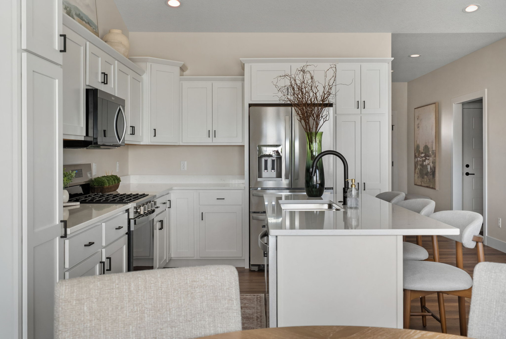 6 FRANK Court