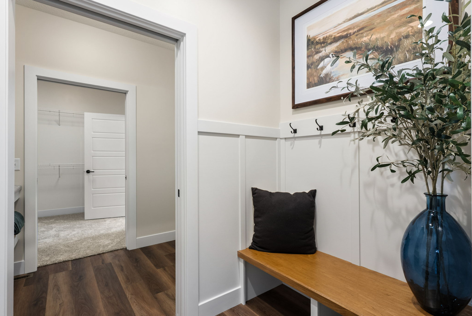 6 FRANK Court