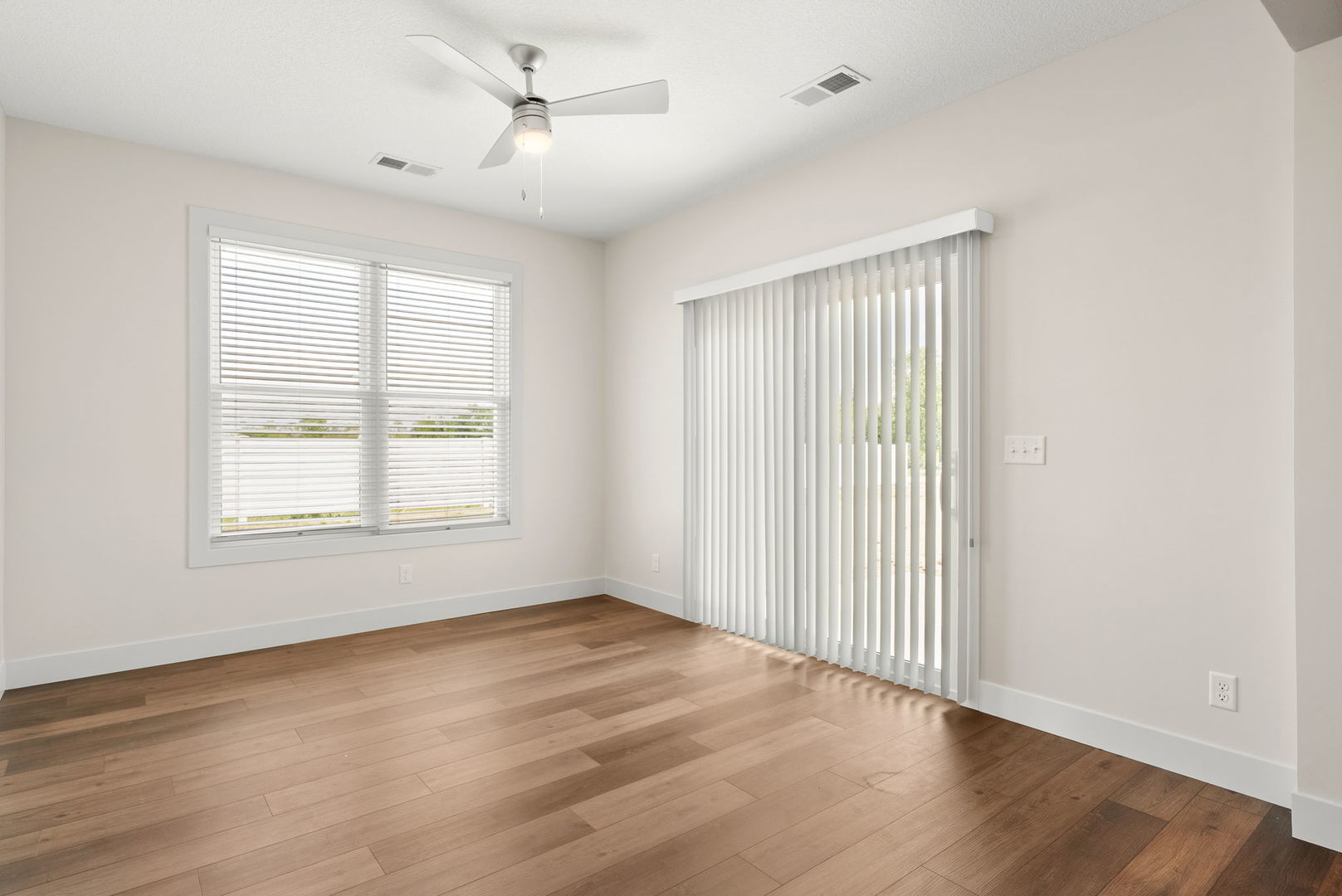 5 FRANK Court
