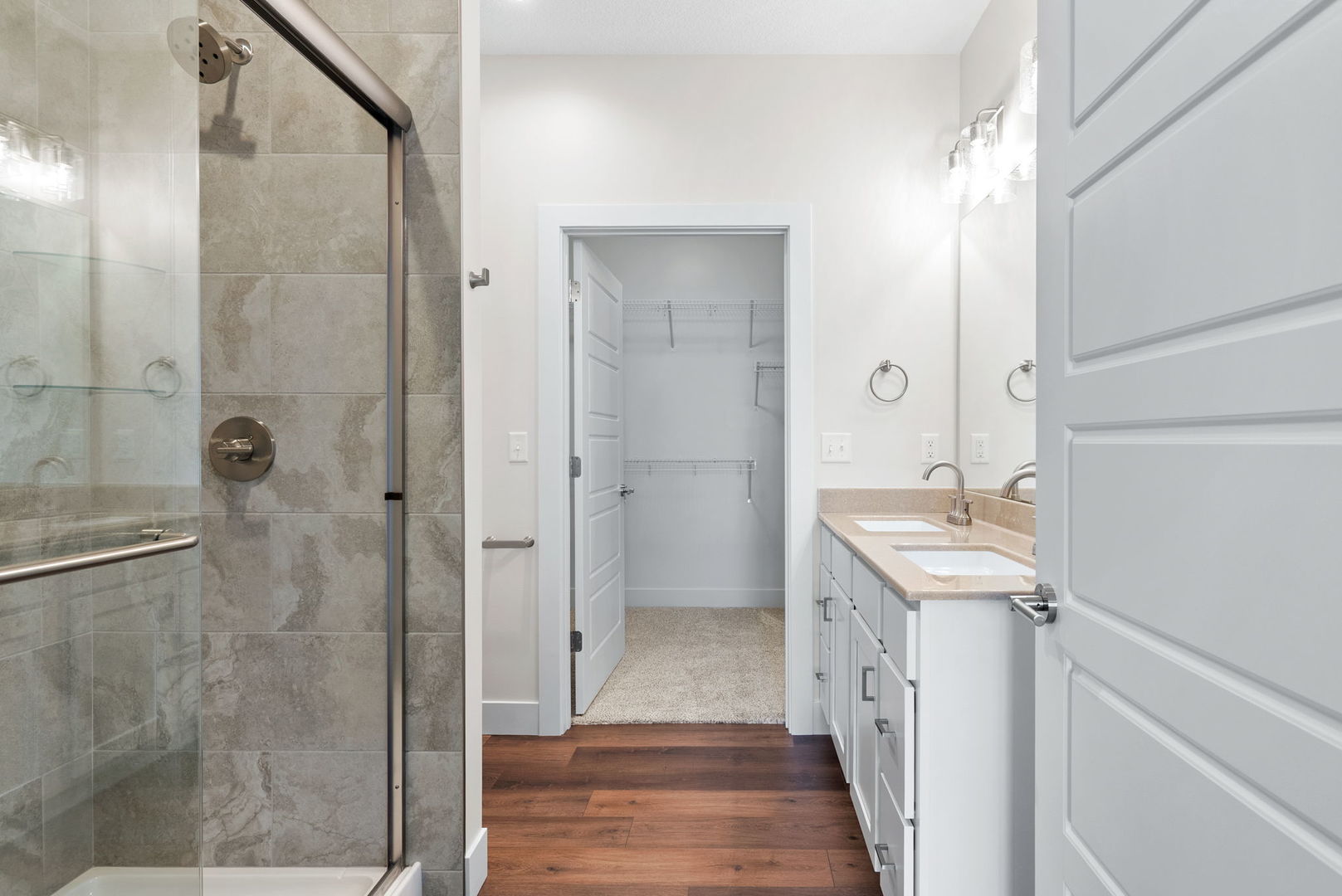 5 FRANK Court