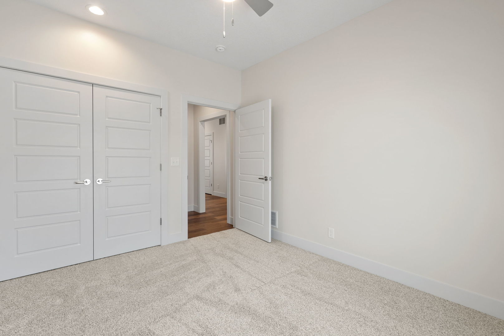 5 FRANK Court