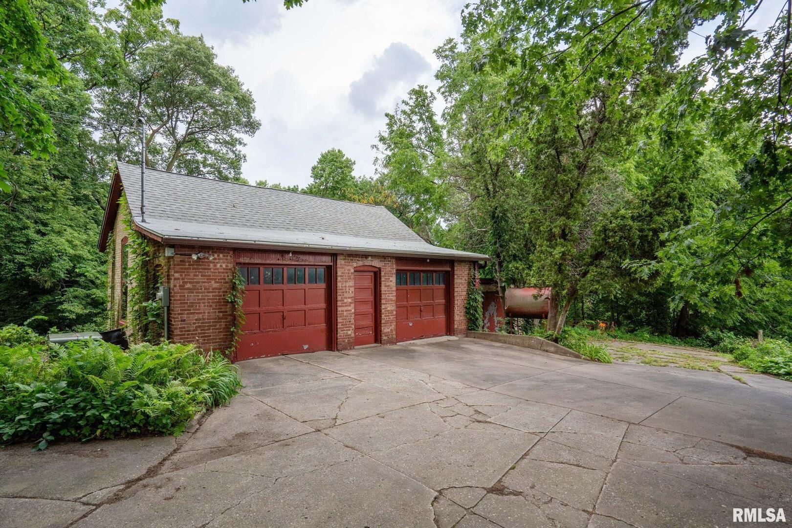5418 CHAPEL HILL Road