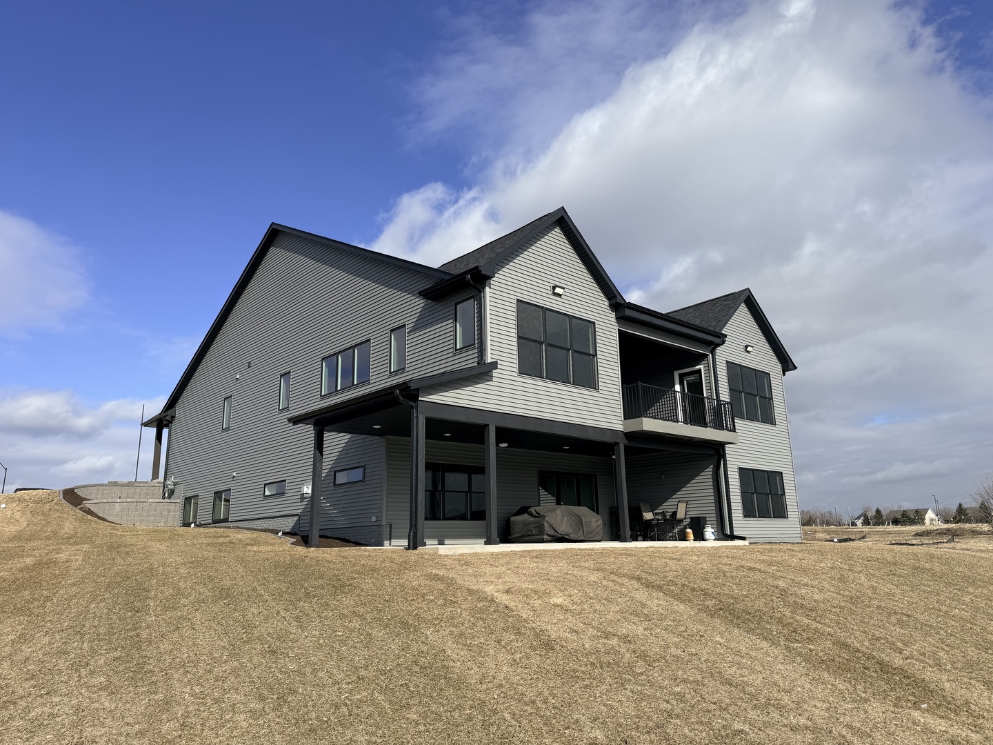 6545 Blackbird Circle