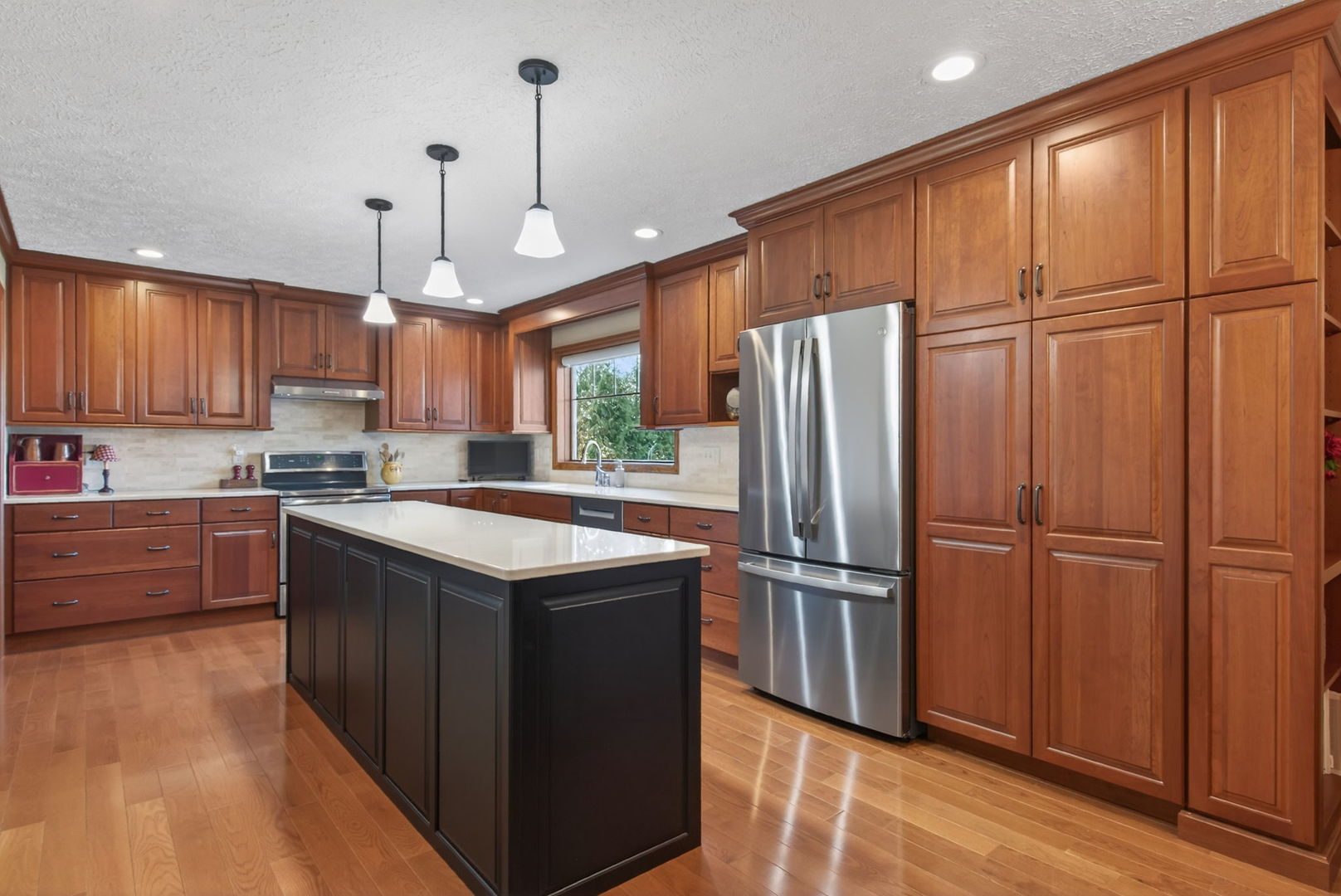 4919 Hamilton Drive