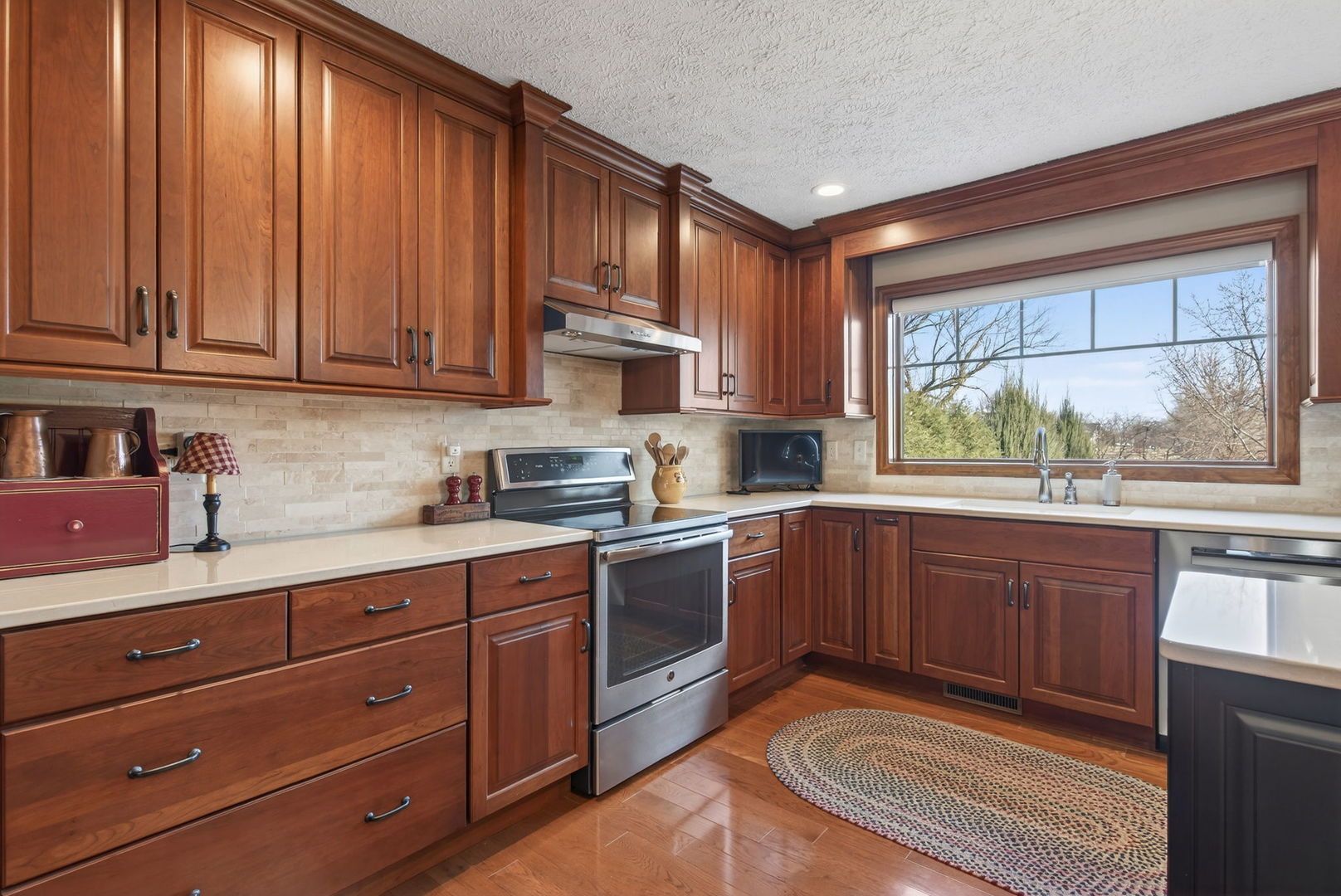 4919 Hamilton Drive